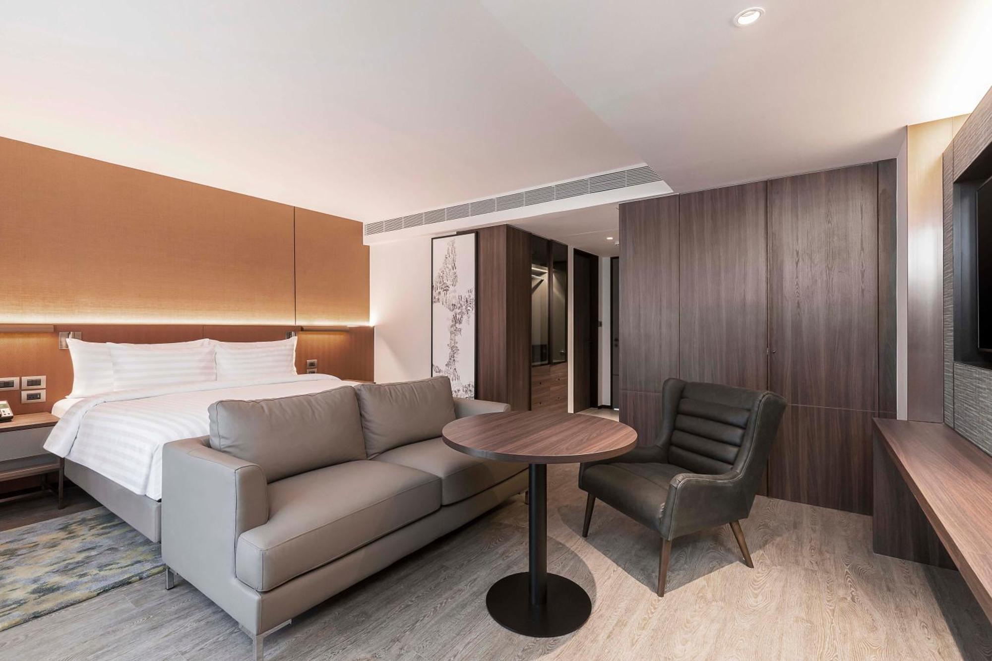 Gardina Asoke & Hotel Bangkok