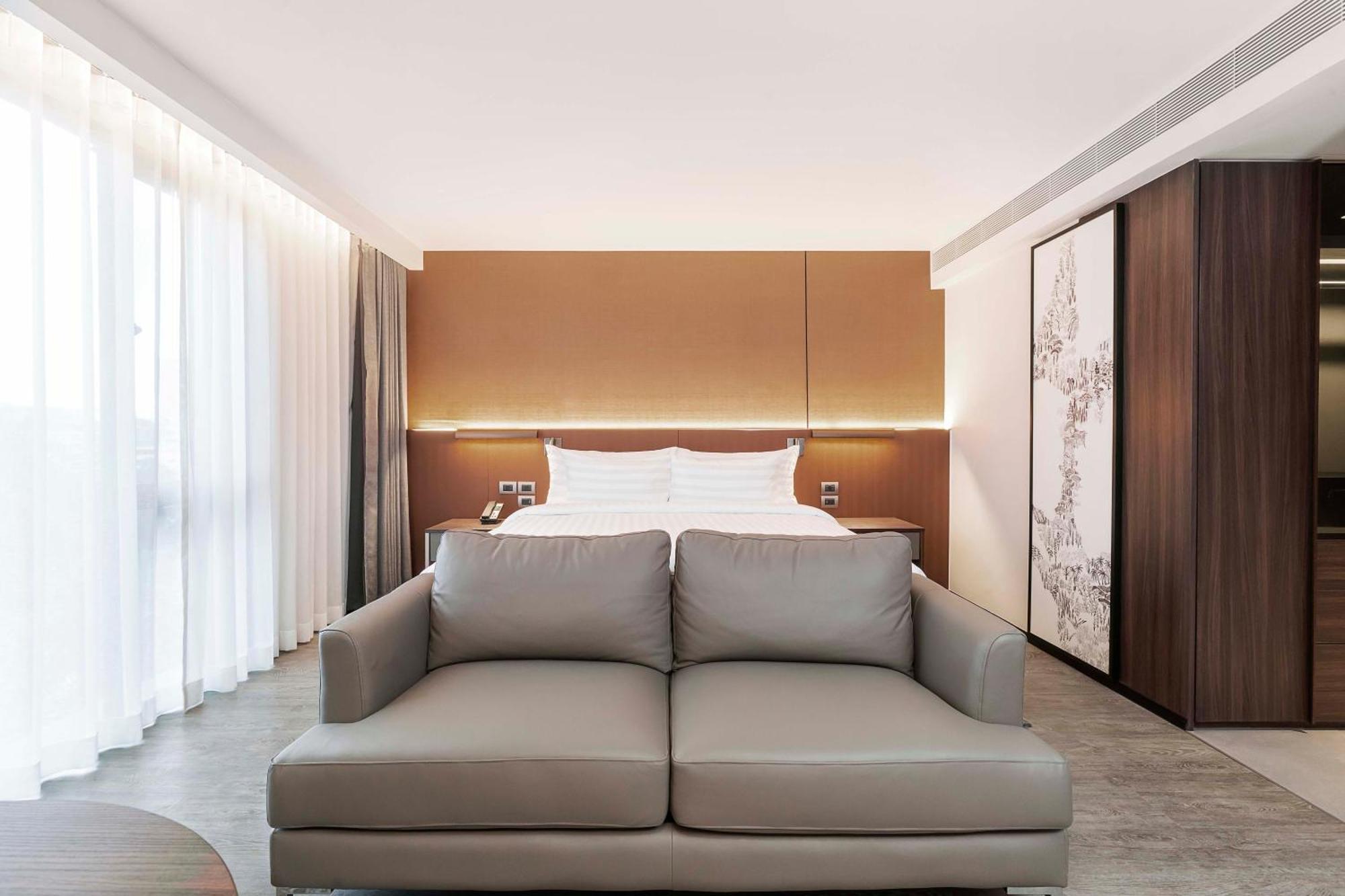 Gardina Asoke & Hotel Bangkok