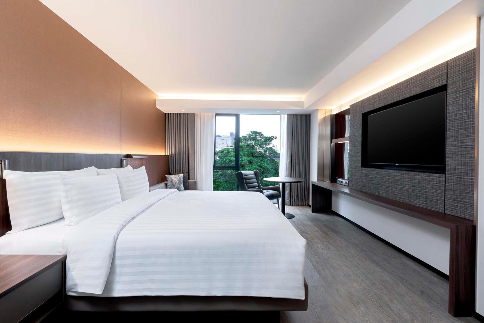 Gardina Asoke & Hotel 4*