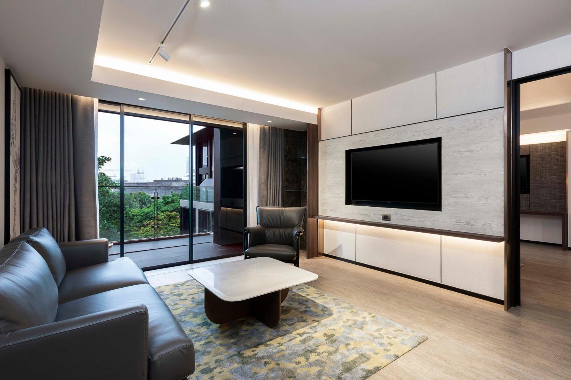 Gardina Asoke & Hotel 4*