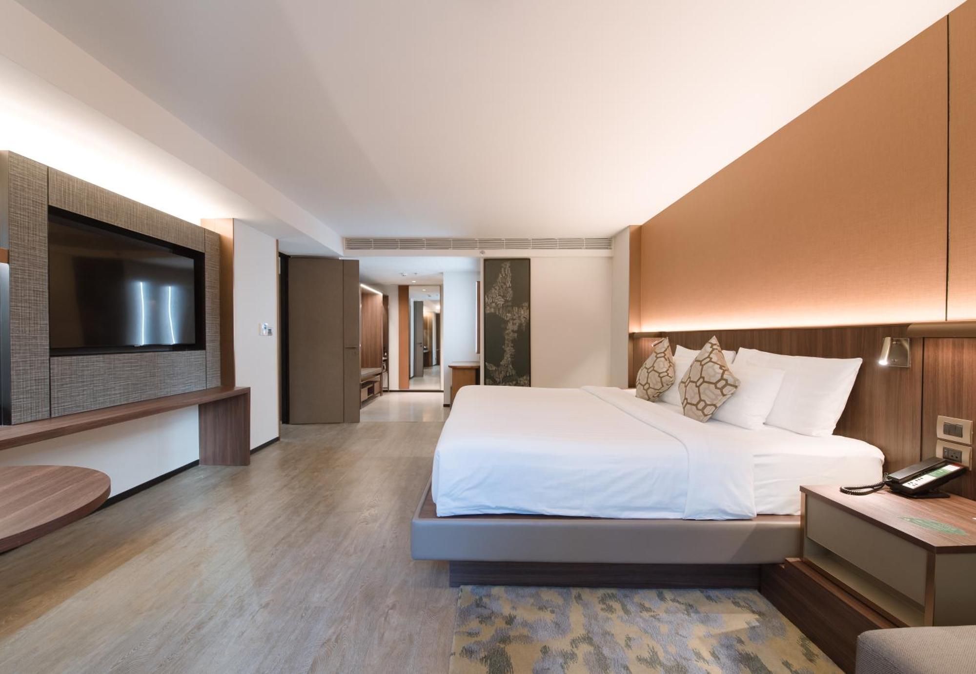 Gardina Asoke & Hotel